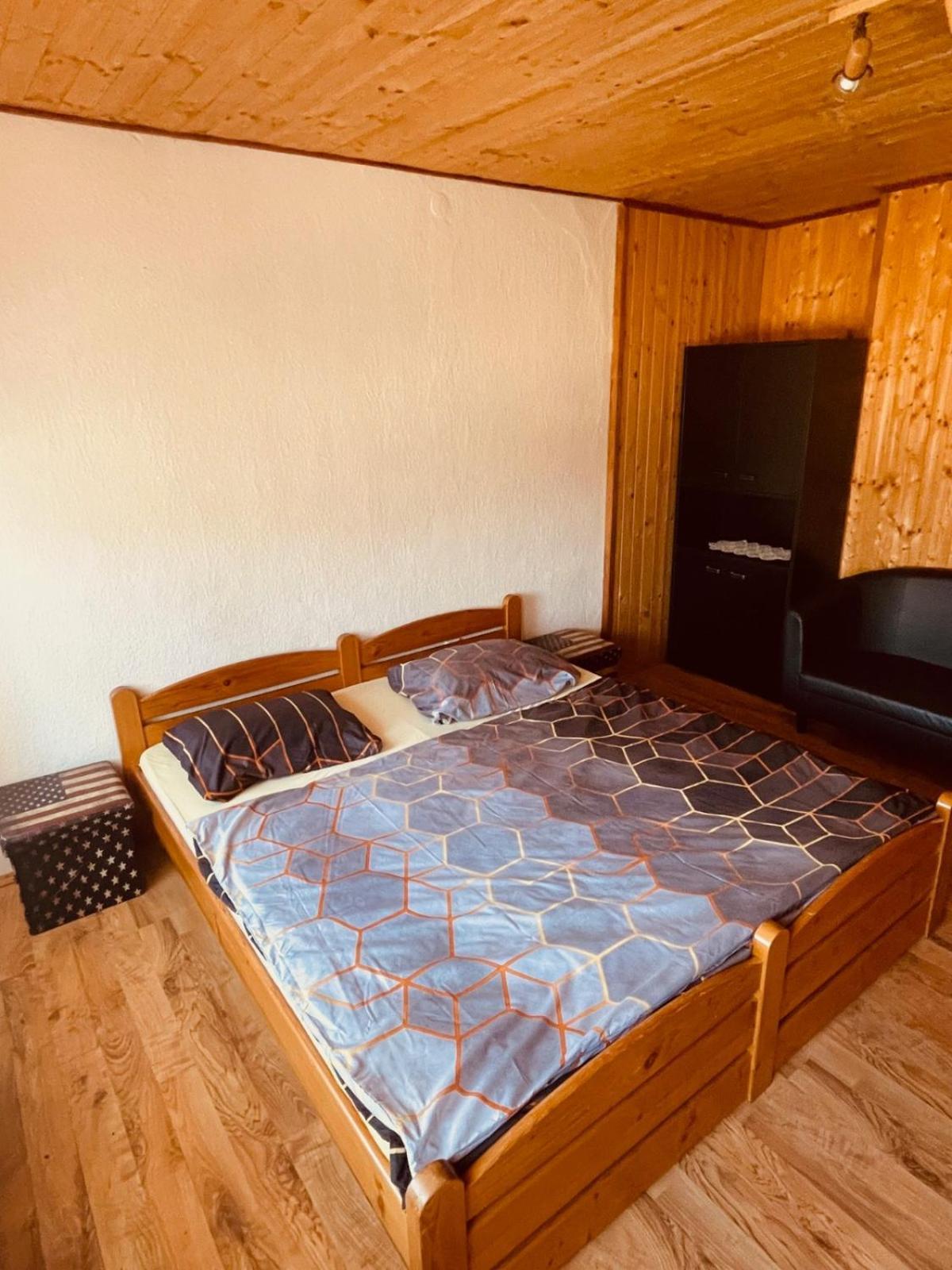 Pension Peklo Trutnov Buitenkant foto